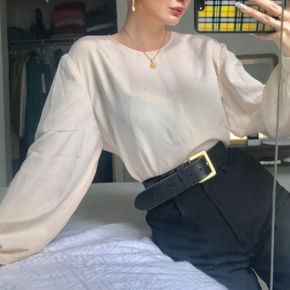 Rouje Tops - Silky Cream Vintage Poet Blouse